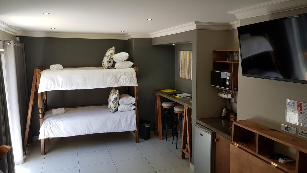 Touching Senses Garden Cottages Bloemfontein Ngoại thất bức ảnh