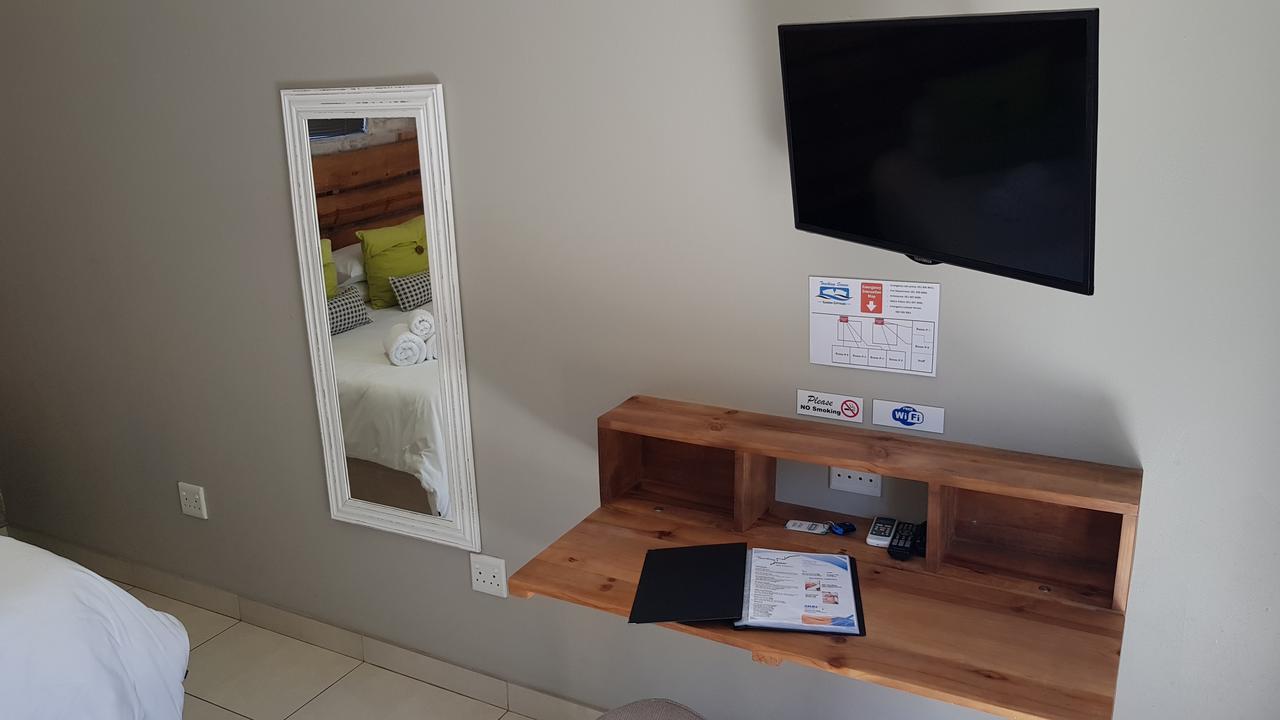 Touching Senses Garden Cottages Bloemfontein Ngoại thất bức ảnh