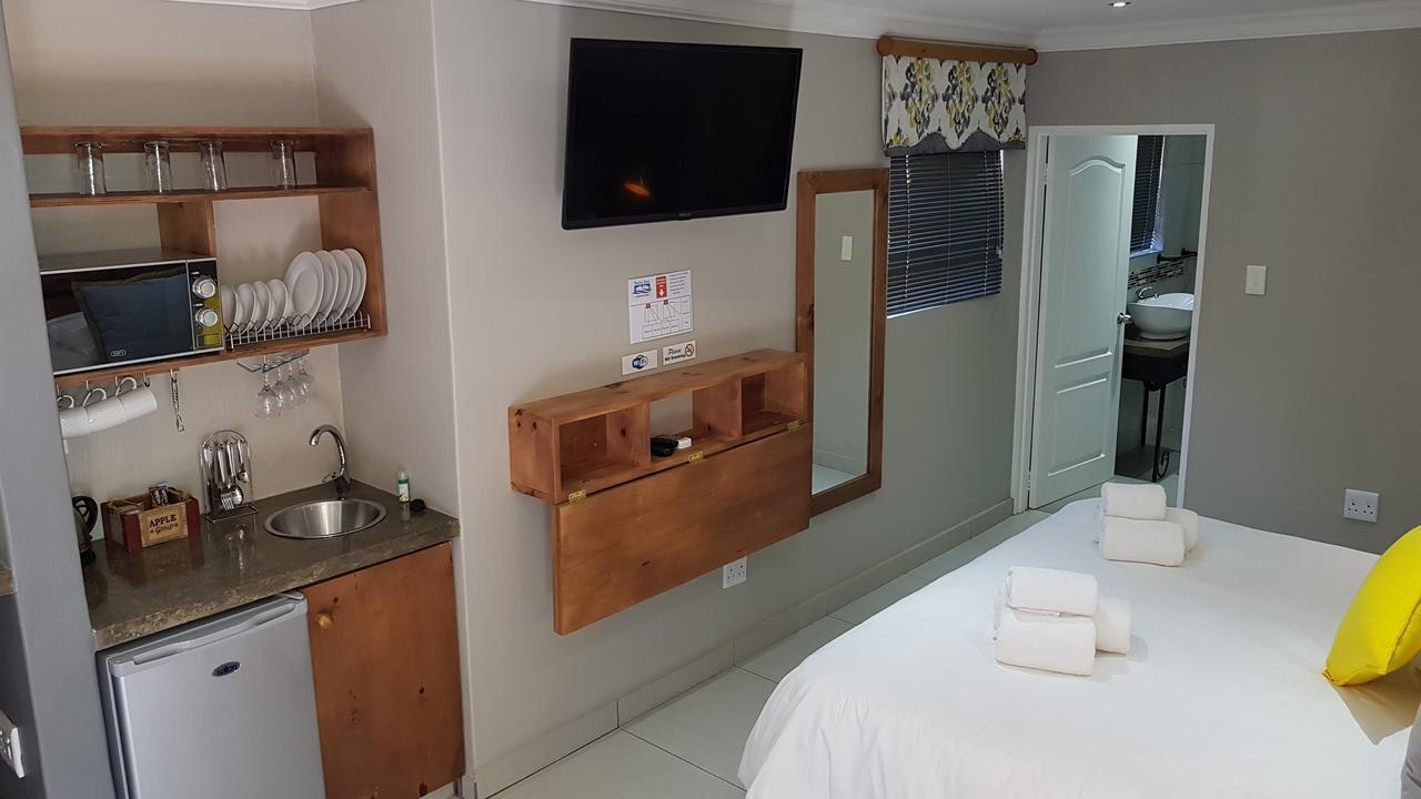 Touching Senses Garden Cottages Bloemfontein Ngoại thất bức ảnh